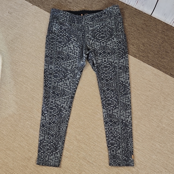 Lucy Pants - Lucy Black Geometric Print Leggings XL